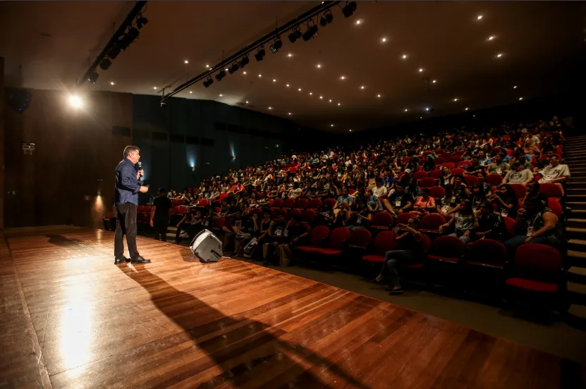 Teatro Municipal Serafim Gonzalez durante uma apresentação